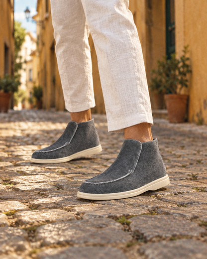 Bari worn on foot